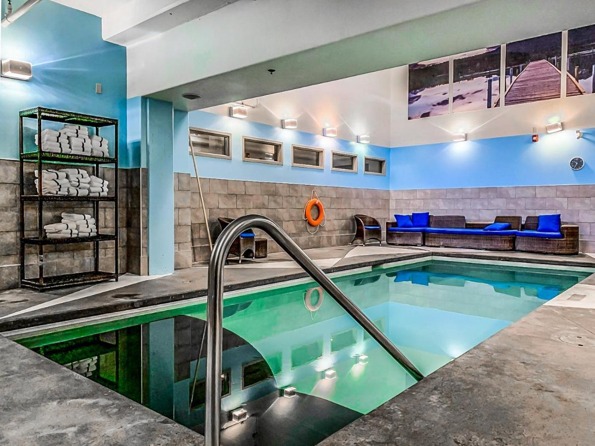 Sophisticated Mtn 2 Bedroom Pool Hot Tub Managed By Little Sister Getaways 坎莫尔 外观 照片